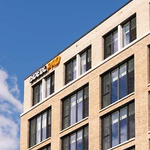 Yotelpad Stratford Hotel